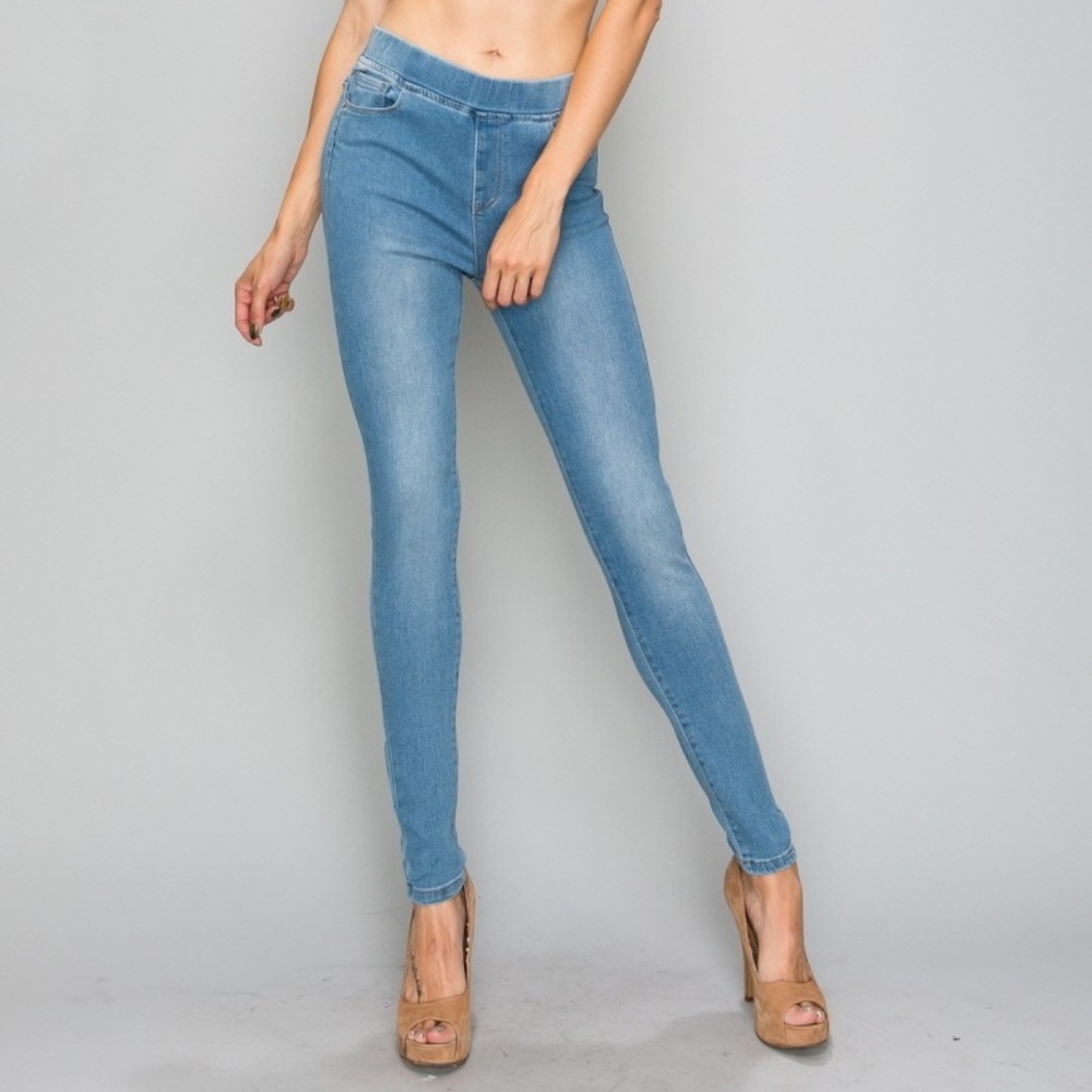 Medium Wash Jeggings